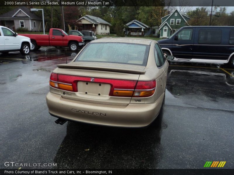 Medium Gold / Medium Tan 2000 Saturn L Series LS2 Sedan