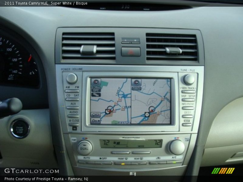 Super White / Bisque 2011 Toyota Camry XLE