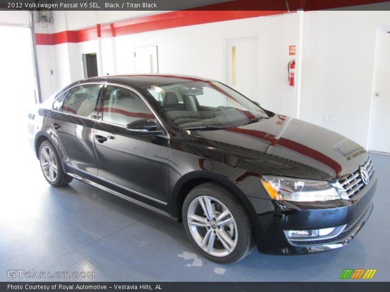 Black / Titan Black 2012 Volkswagen Passat V6 SEL