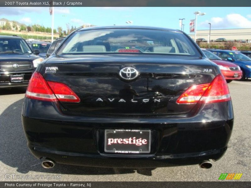 Black / Graphite 2007 Toyota Avalon XLS