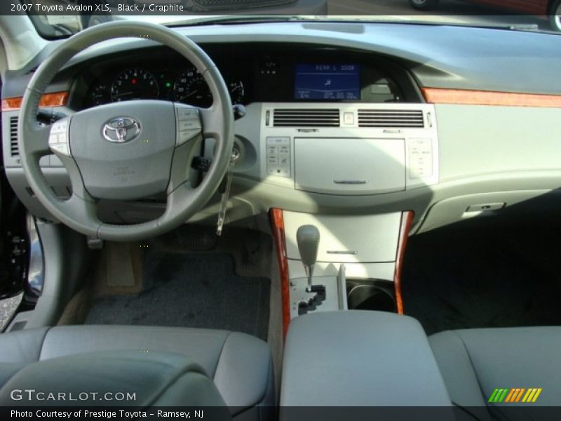 Black / Graphite 2007 Toyota Avalon XLS