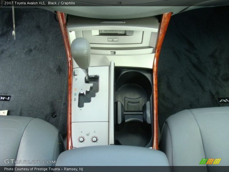 Black / Graphite 2007 Toyota Avalon XLS