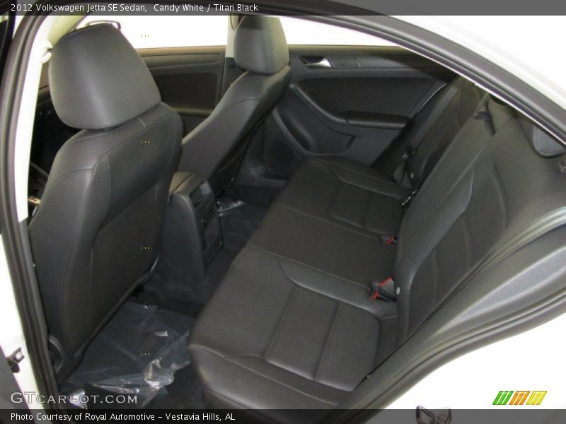 Candy White / Titan Black 2012 Volkswagen Jetta SE Sedan