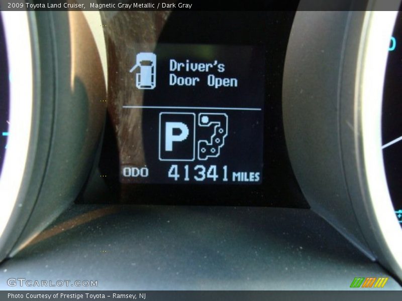 Magnetic Gray Metallic / Dark Gray 2009 Toyota Land Cruiser