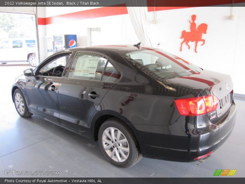 Black / Titan Black 2012 Volkswagen Jetta SE Sedan