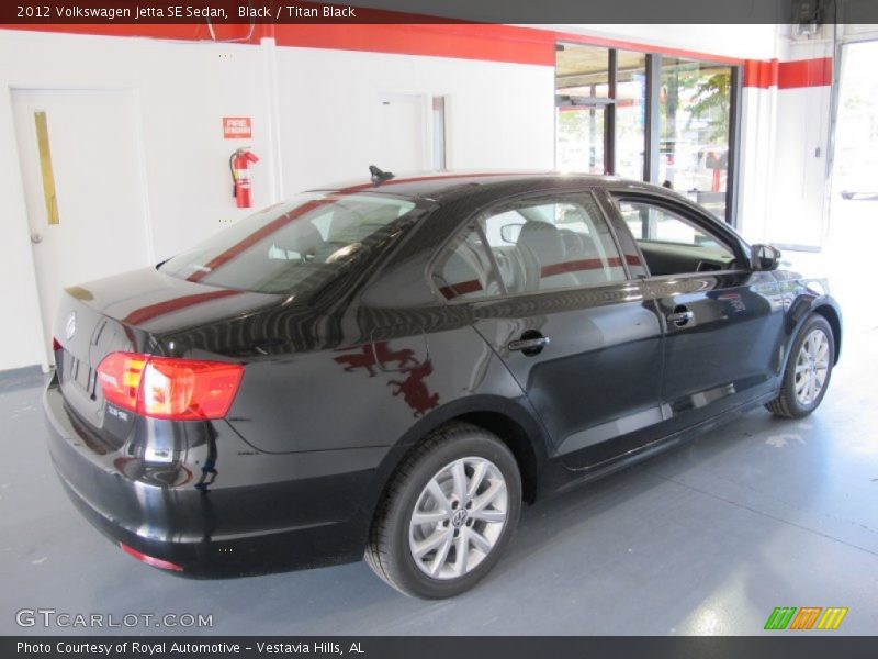 Black / Titan Black 2012 Volkswagen Jetta SE Sedan