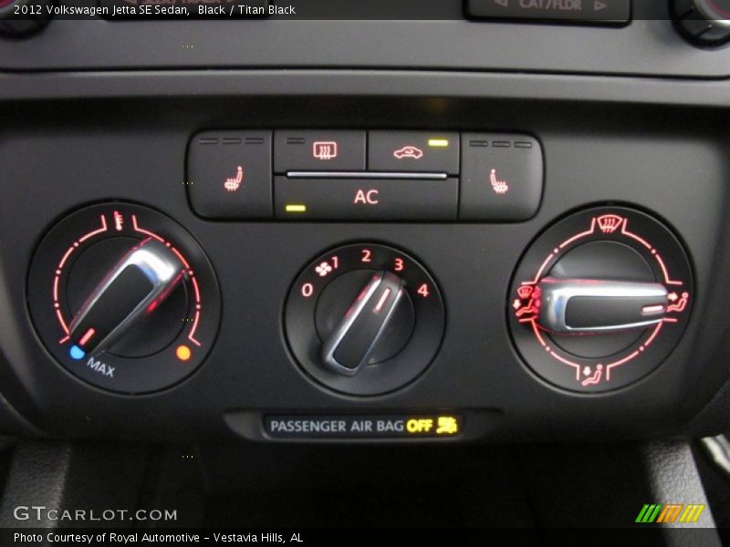 Controls of 2012 Jetta SE Sedan