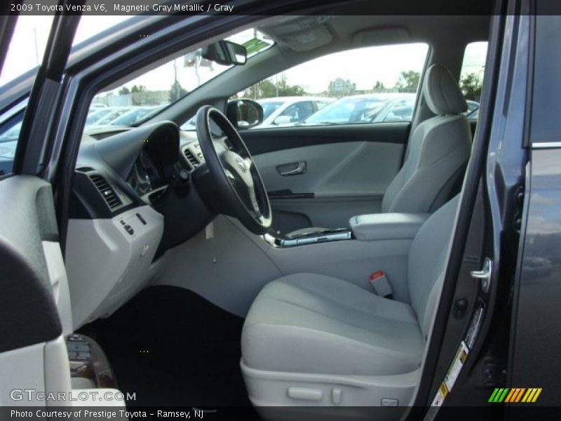 Magnetic Gray Metallic / Gray 2009 Toyota Venza V6
