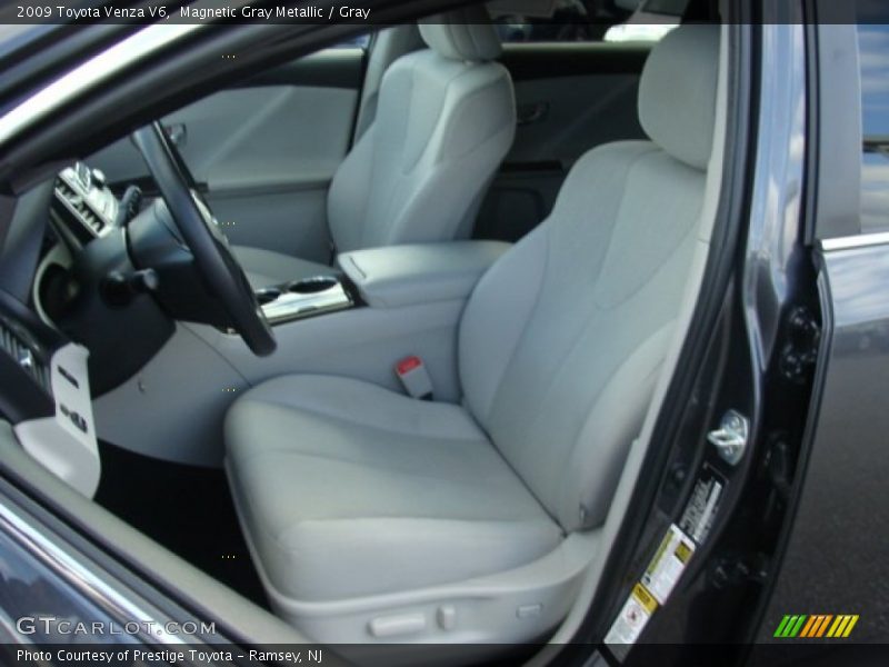 Magnetic Gray Metallic / Gray 2009 Toyota Venza V6