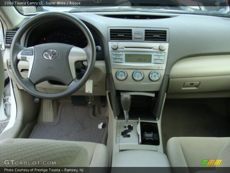 Super White / Bisque 2009 Toyota Camry LE