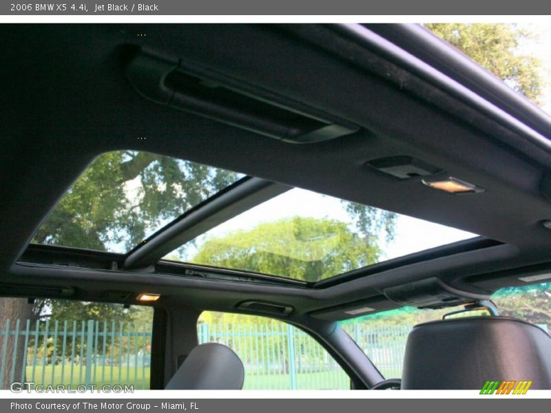 Dashboard of 2006 X5 4.4i