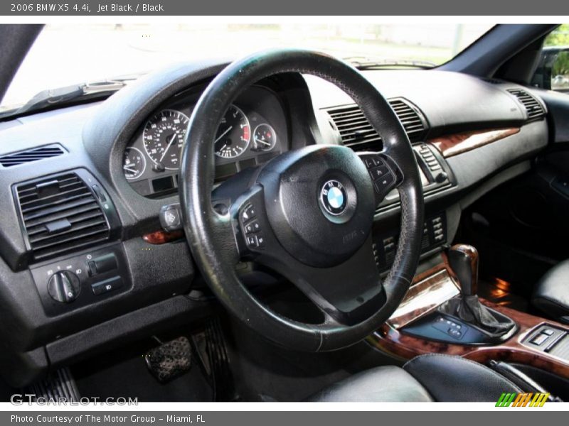 Dashboard of 2006 X5 4.4i