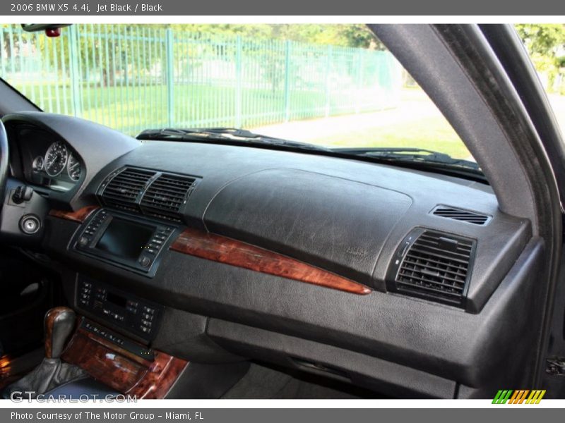 Jet Black / Black 2006 BMW X5 4.4i