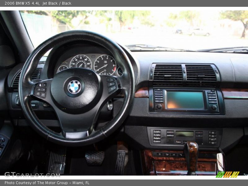 Dashboard of 2006 X5 4.4i