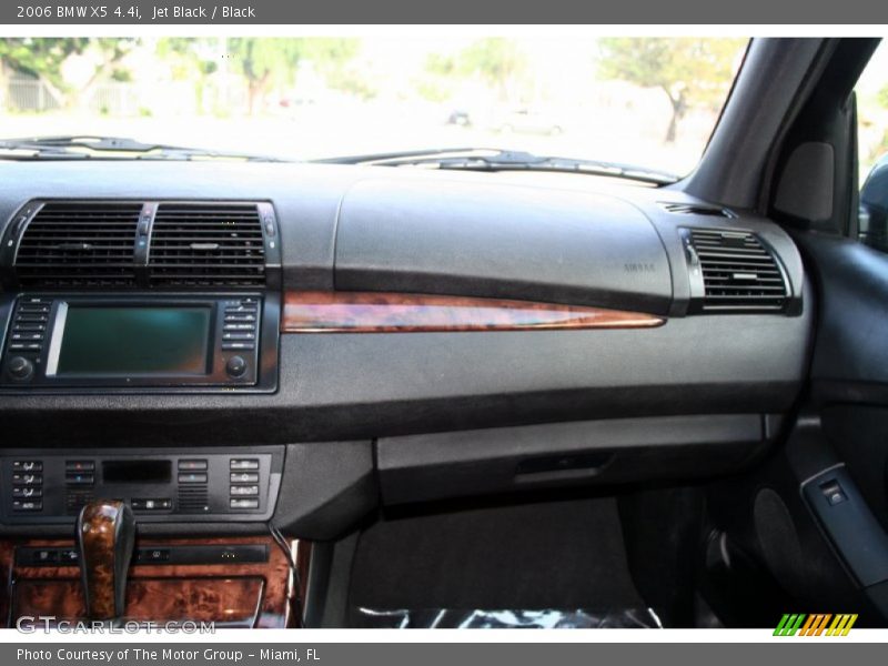 Jet Black / Black 2006 BMW X5 4.4i