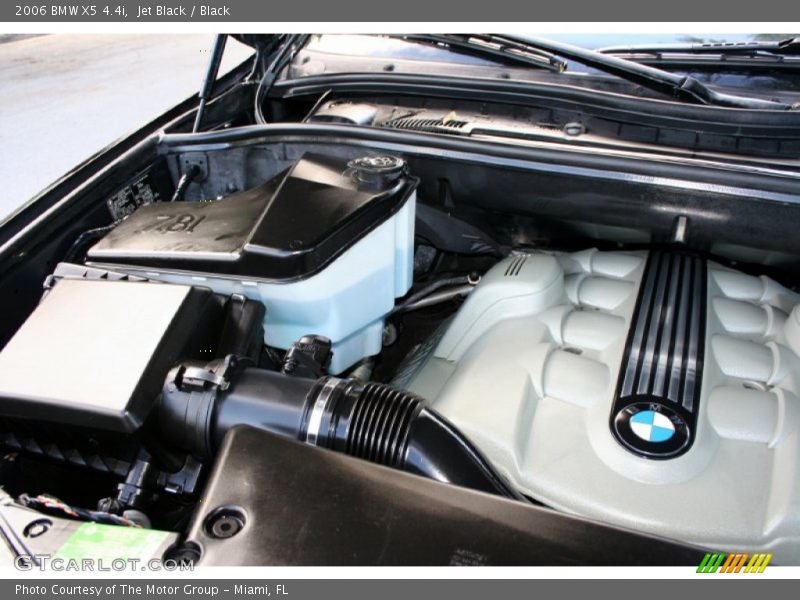  2006 X5 4.4i Engine - 4.4 Liter DOHC 32-Valve VVT V8