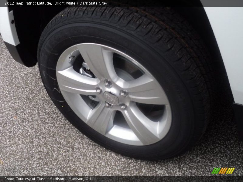 Bright White / Dark Slate Gray 2012 Jeep Patriot Latitude