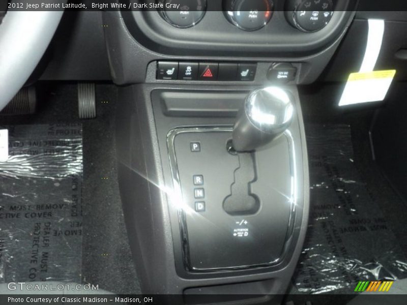 Bright White / Dark Slate Gray 2012 Jeep Patriot Latitude
