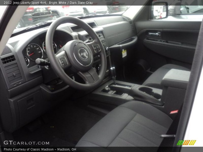 Bright White / Dark Slate Gray 2012 Jeep Liberty Sport 4x4