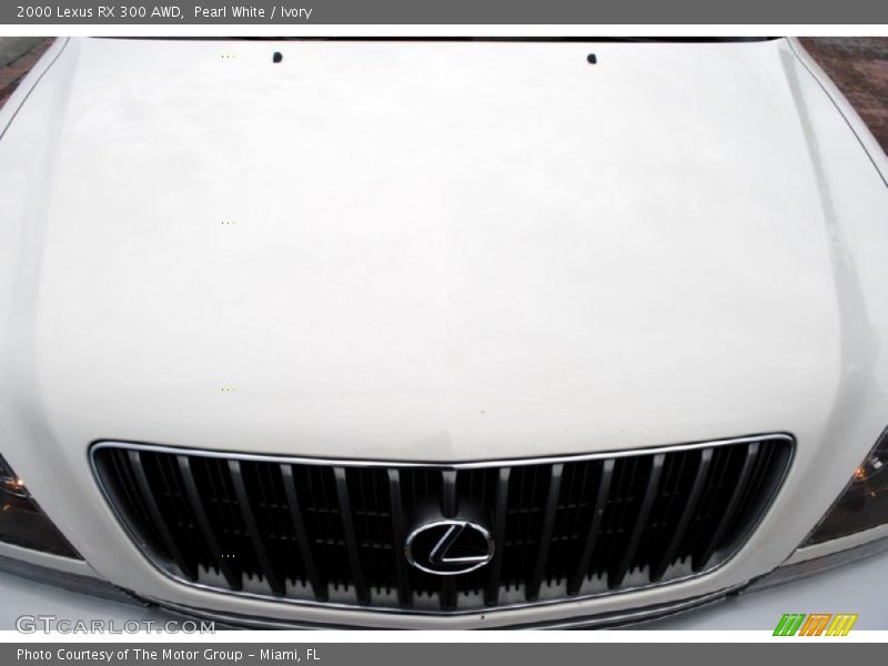 Pearl White / Ivory 2000 Lexus RX 300 AWD