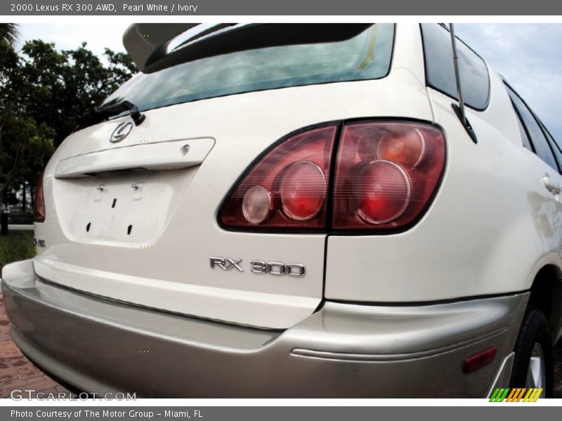 Pearl White / Ivory 2000 Lexus RX 300 AWD
