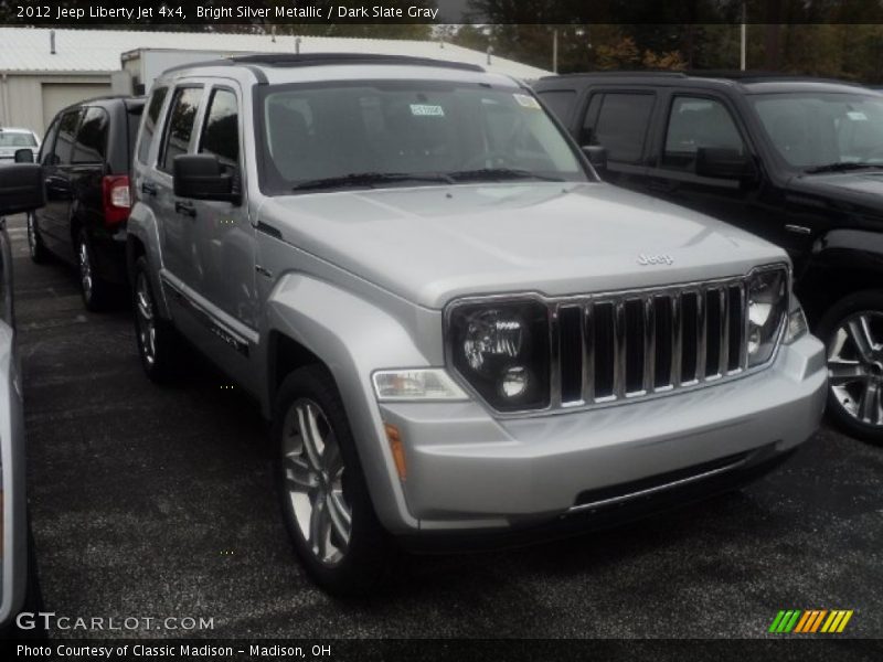 Bright Silver Metallic / Dark Slate Gray 2012 Jeep Liberty Jet 4x4