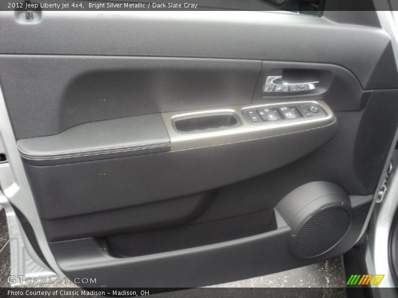 Bright Silver Metallic / Dark Slate Gray 2012 Jeep Liberty Jet 4x4