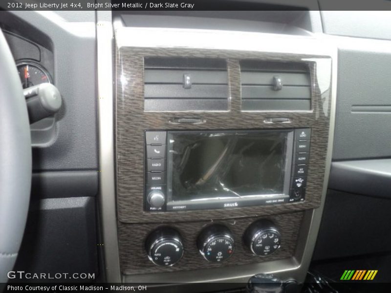 Bright Silver Metallic / Dark Slate Gray 2012 Jeep Liberty Jet 4x4