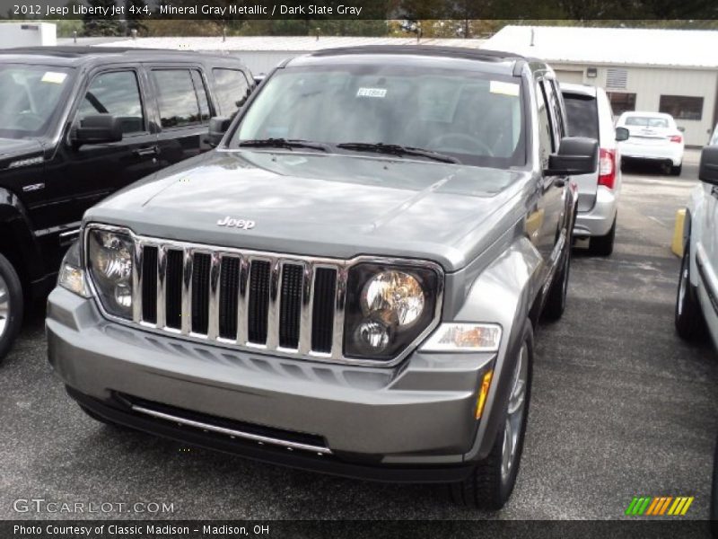 Mineral Gray Metallic / Dark Slate Gray 2012 Jeep Liberty Jet 4x4