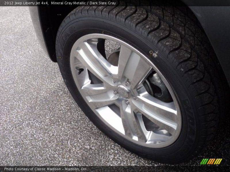 Mineral Gray Metallic / Dark Slate Gray 2012 Jeep Liberty Jet 4x4