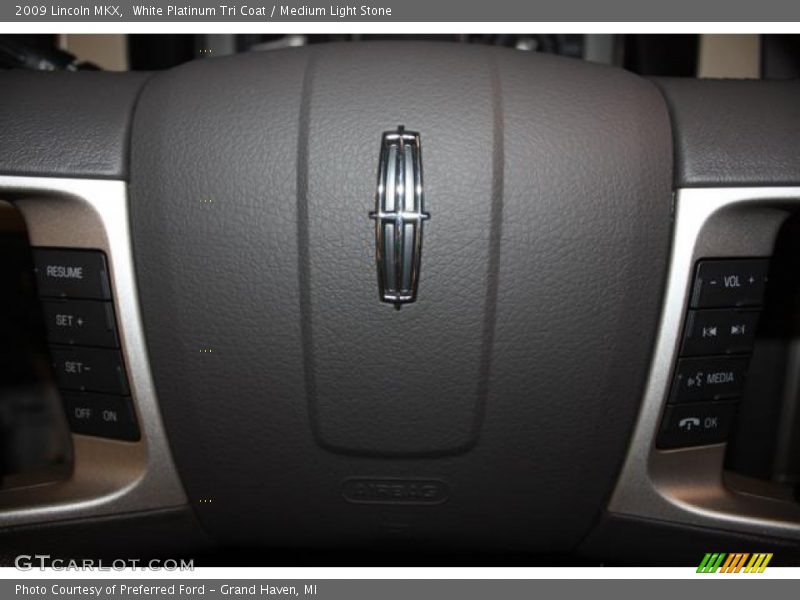 White Platinum Tri Coat / Medium Light Stone 2009 Lincoln MKX