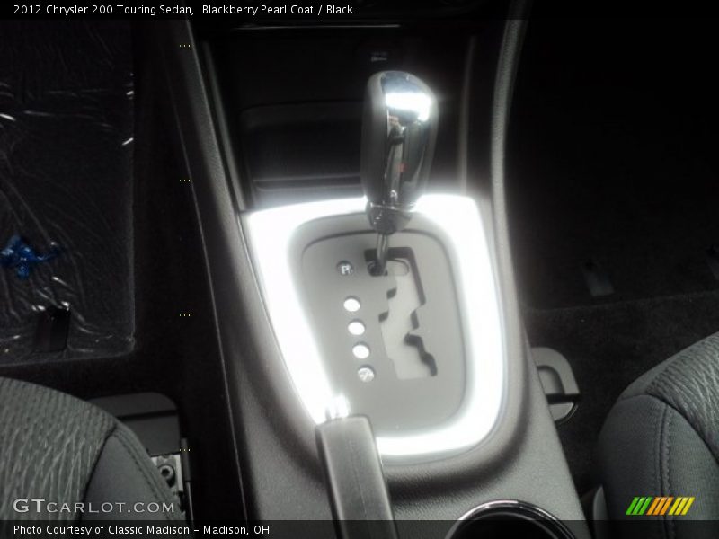 Blackberry Pearl Coat / Black 2012 Chrysler 200 Touring Sedan