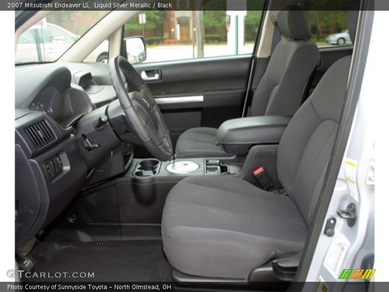  2007 Endeavor LS Black Interior