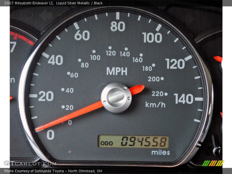 Liquid Silver Metallic / Black 2007 Mitsubishi Endeavor LS
