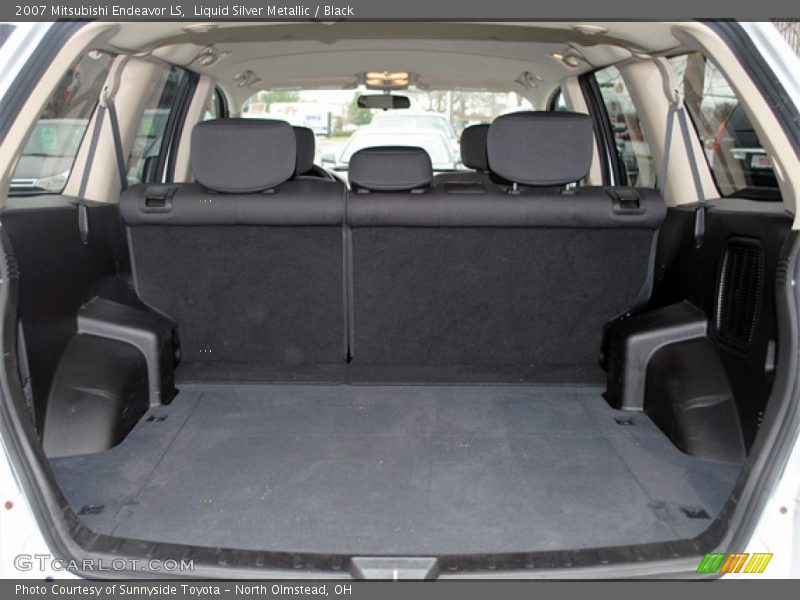  2007 Endeavor LS Trunk