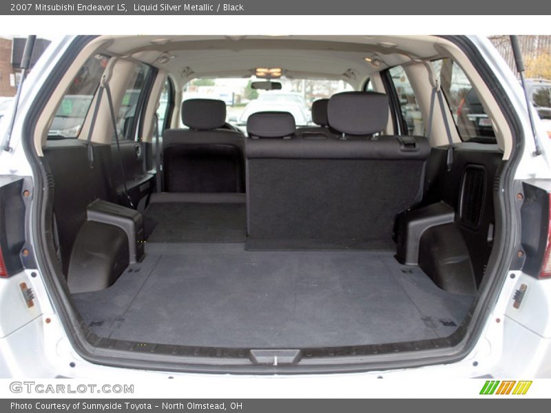  2007 Endeavor LS Trunk