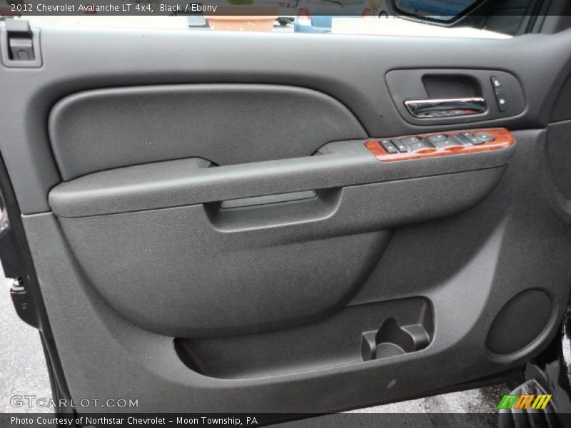 Black / Ebony 2012 Chevrolet Avalanche LT 4x4