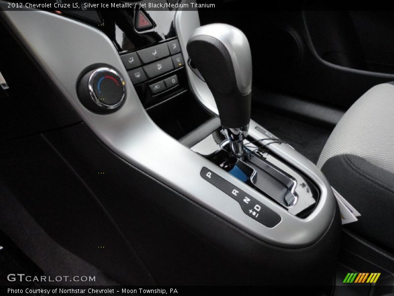 Silver Ice Metallic / Jet Black/Medium Titanium 2012 Chevrolet Cruze LS