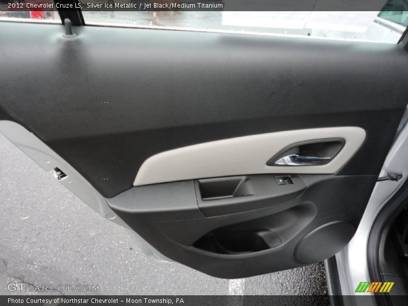 Silver Ice Metallic / Jet Black/Medium Titanium 2012 Chevrolet Cruze LS