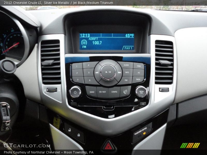 Silver Ice Metallic / Jet Black/Medium Titanium 2012 Chevrolet Cruze LS