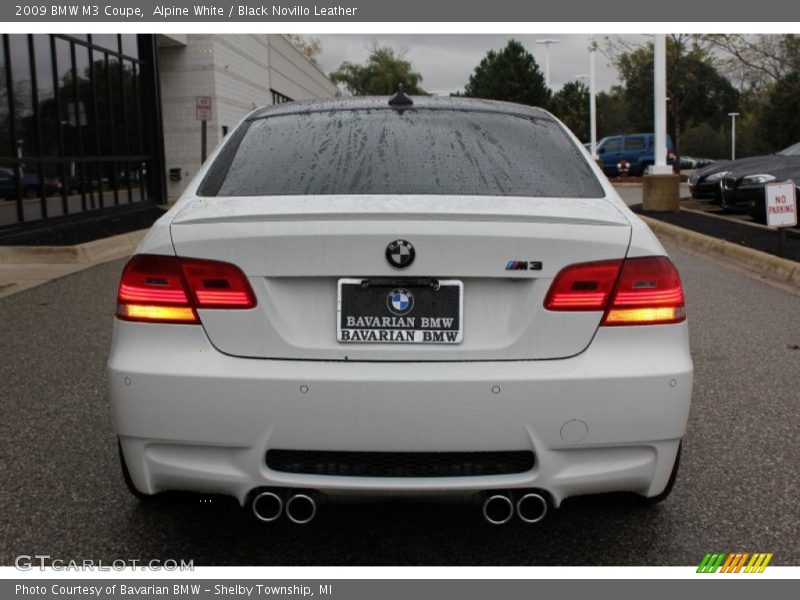 Alpine White / Black Novillo Leather 2009 BMW M3 Coupe