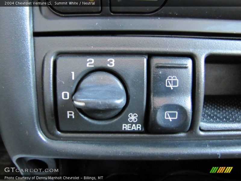 Summit White / Neutral 2004 Chevrolet Venture LS