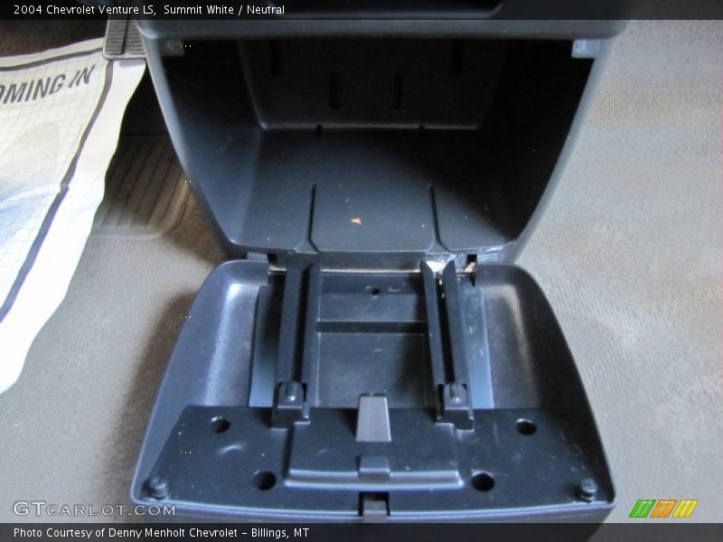 Summit White / Neutral 2004 Chevrolet Venture LS