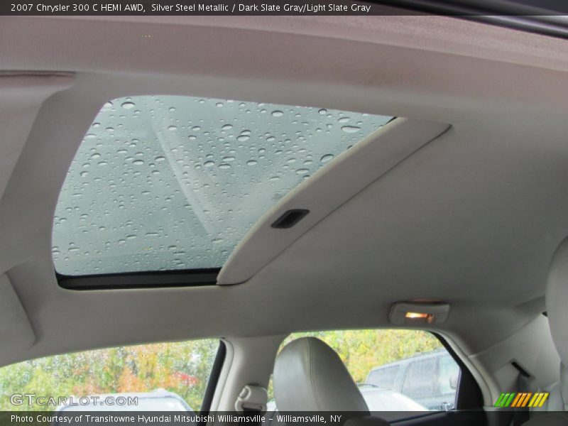 Sunroof of 2007 300 C HEMI AWD