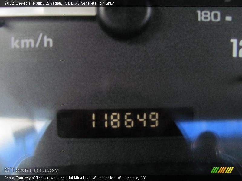 Galaxy Silver Metallic / Gray 2002 Chevrolet Malibu LS Sedan