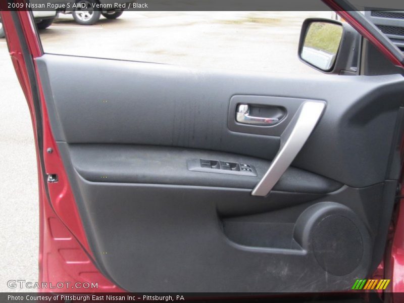 Venom Red / Black 2009 Nissan Rogue S AWD