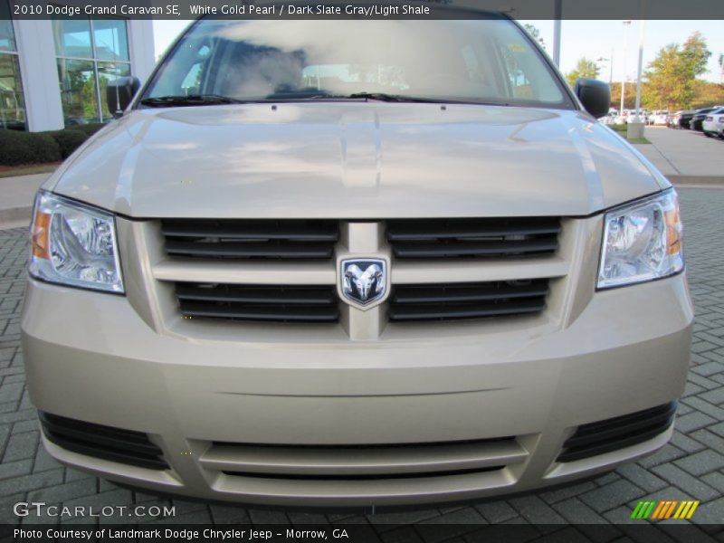 White Gold Pearl / Dark Slate Gray/Light Shale 2010 Dodge Grand Caravan SE