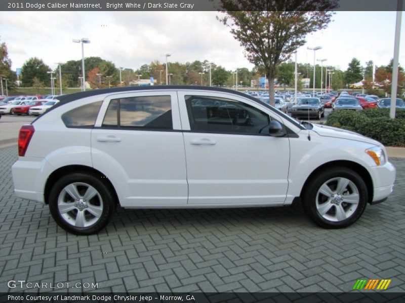 Bright White / Dark Slate Gray 2011 Dodge Caliber Mainstreet