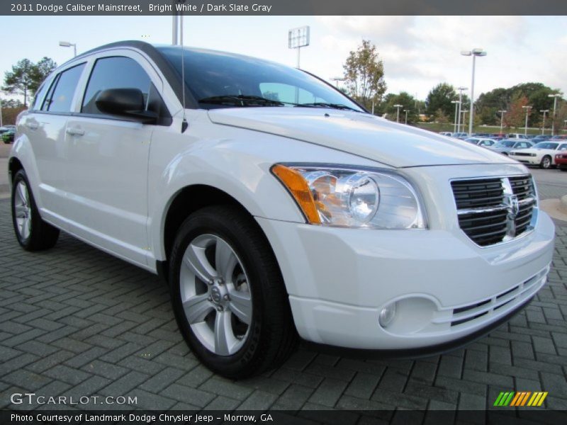Bright White / Dark Slate Gray 2011 Dodge Caliber Mainstreet