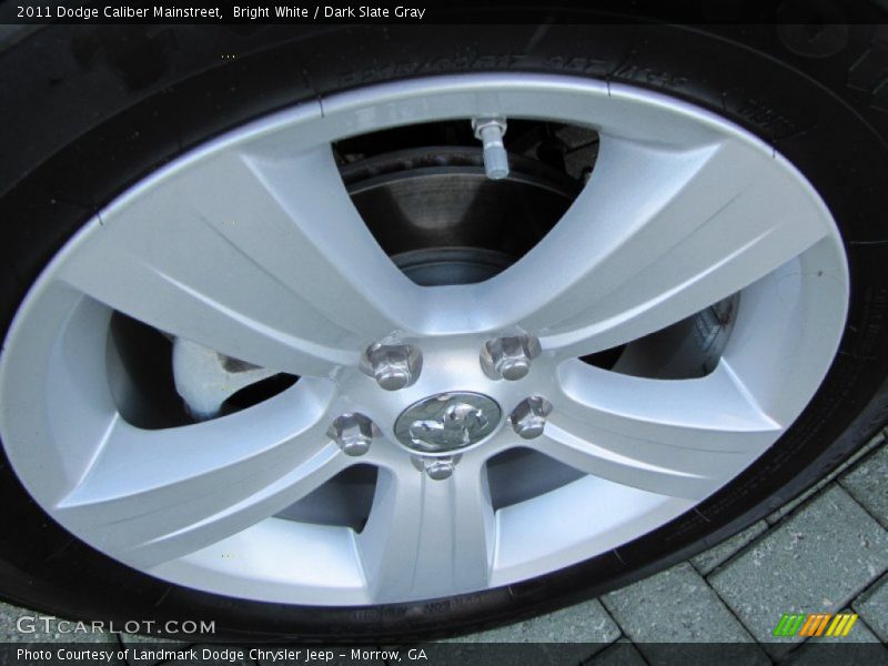 Bright White / Dark Slate Gray 2011 Dodge Caliber Mainstreet